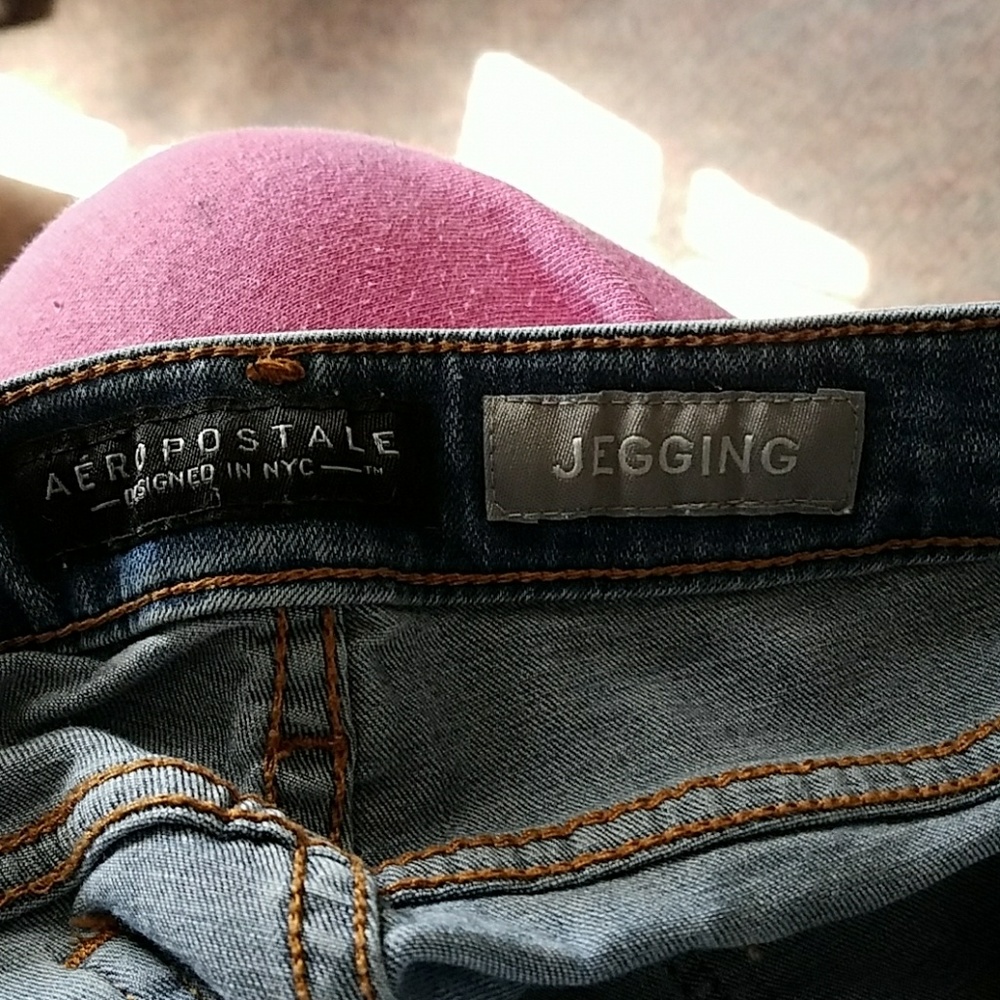 Aeropostale - Picture 4 of 5